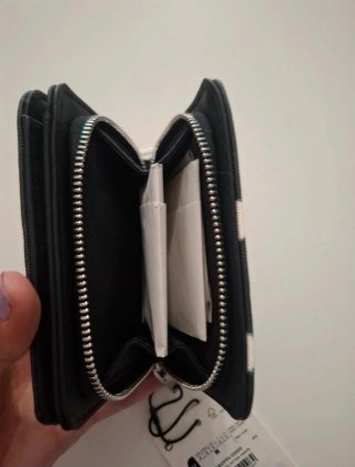 Monedero Desigual Topos Blanco Negro