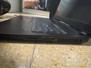 Portátil Gaming MSI RTX 2080 32GB RAM 1TB SSD