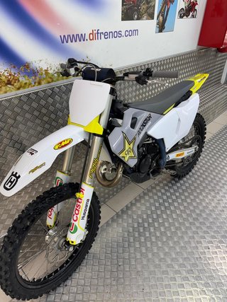 Husqvarna TC 125  2T 2024 - 83 horas