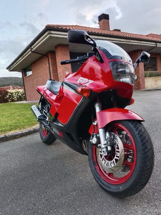 Kawasaki GPZ 1000