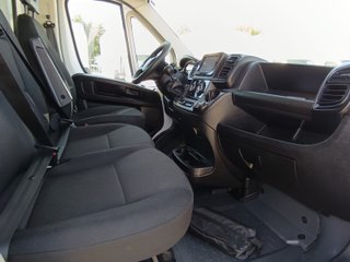FIAT Ducato CHASIS CAJA CERRADA CON TRAMPILLA 140