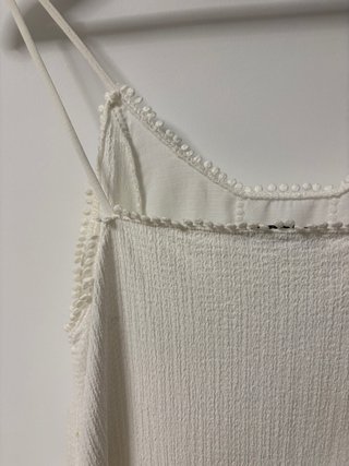 Vestido blanco con bordado