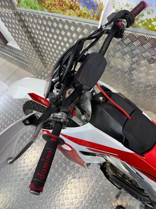 FANTIC XEF 250cc  5-2024 - 2.300 km/75 horas