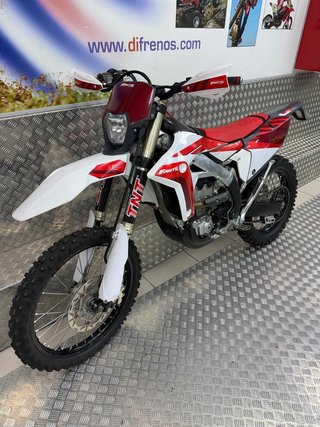 FANTIC XEF 250cc  5-2024 - 2.300 km/75 horas