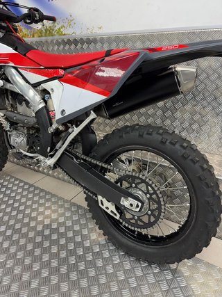 FANTIC XEF 250cc  5-2024 - 2.300 km/75 horas