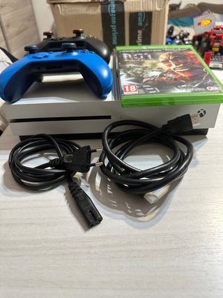 Xbox One S + 2 Giochi