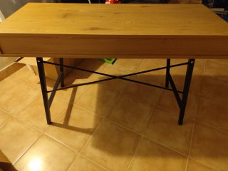 Escritorio Abbetved Sysk Madera y Metal, 3 meses