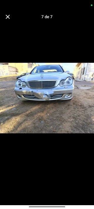 Mercedes-Benz Clase C 2005