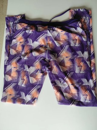 Mallas Decathlon estampadas, talla 14 años