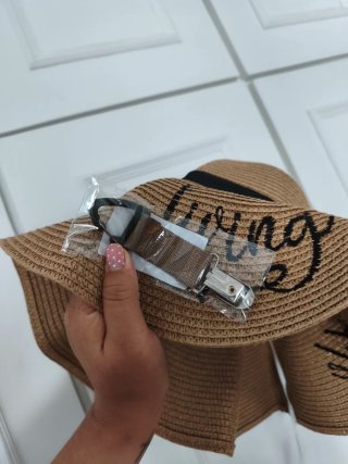 Sombrero de paja con cinta negra