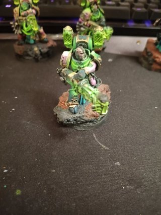 Figuras Noise Marines pintadas