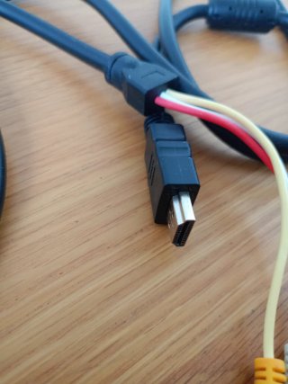 Cable HDMI a RCA (AV)