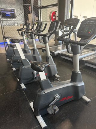 Nastro da corsa professionale Life Fitness