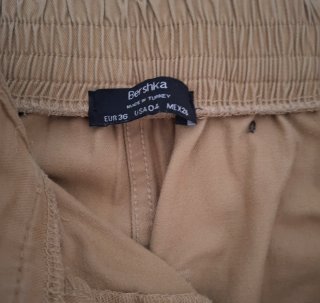 Pantalones cargo beige