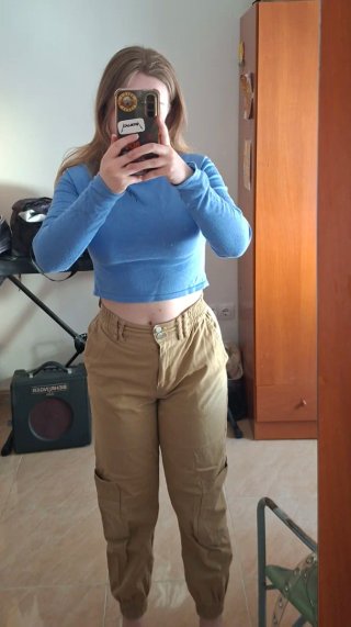 Pantalones cargo beige