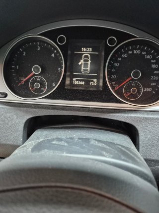 Volkswagen Passat 2011
