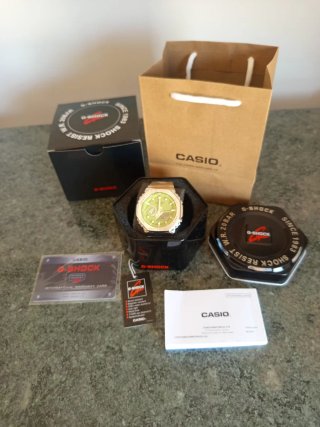 Reloj Casio G-Shock GM-2110D Plata/Verde