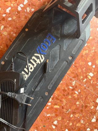 Patinete eléctrico negro