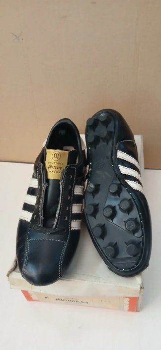 Botas de fútbol Mercury Talla 35 Nuevas