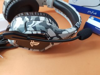 Trust GXT 488 Forze-G PS4 PS5 Auriculares Camuflaj