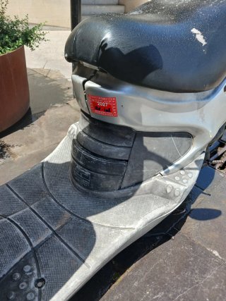 Moto Scooter Daelim Plata Automática