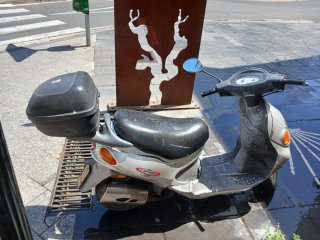 Moto Scooter Daelim Plata Automática