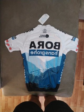 Conjunto Ciclismo BORA Culotte y Maillot