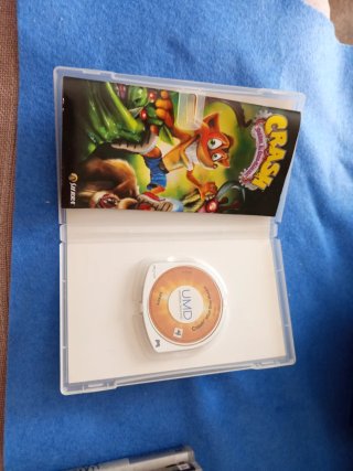 Crash: Guerra al Coco-Maníacos PSP
