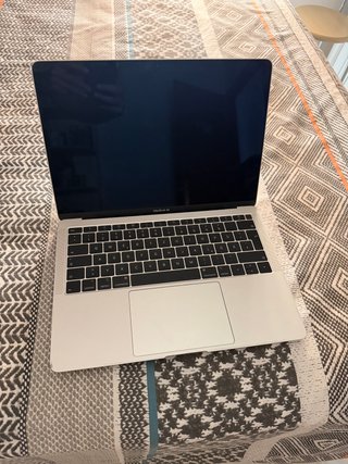 MacBook Air Retina 13” 2018 Plata
