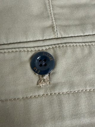 Pantalón corto G-Star, Talla 31, Beige