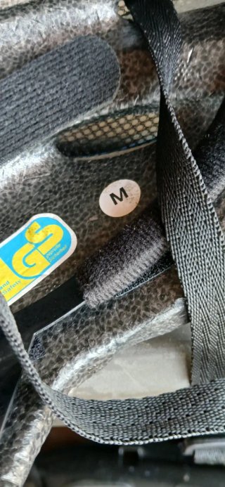 Casco de bici M  Y camiseta M