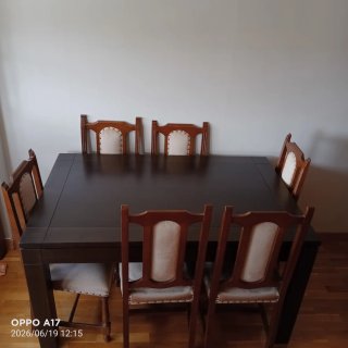 Mesa comedor oscura 6 sillas sin usar