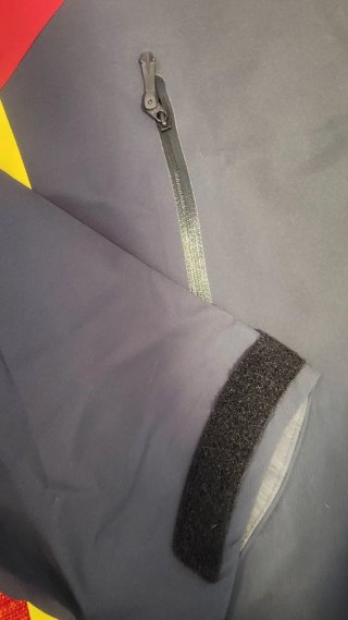 Chubasquero Arc'teryx Rojo/Azul/Amarillo