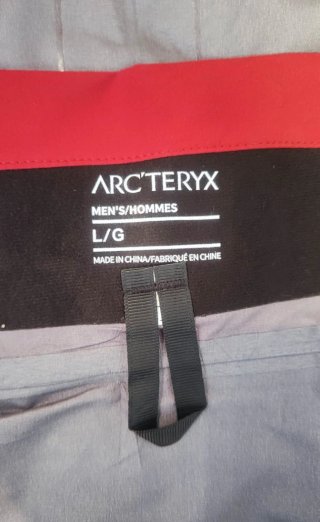 Chubasquero Arc'teryx Rojo/Azul/Amarillo