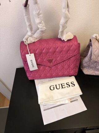 Borsa Guess trapuntata rosa