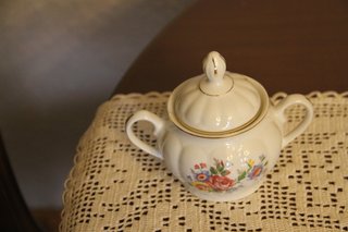 Restos de juego de café porcelana antiguo floral