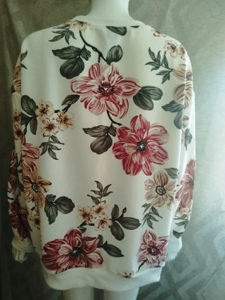 Sudadera Ligera Estampada (medidas en descripción)
