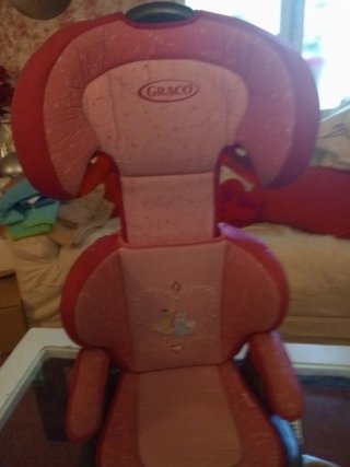 Silla de coche infantil Graco rosa. princesas
