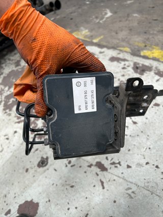 Módulo ABS Seat Ibiza 6J Plata