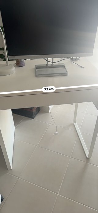 Escritorio blanco madera y metal