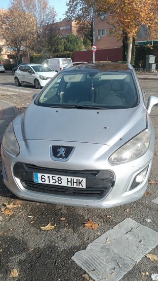 Peugeot 308 2012