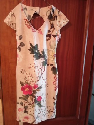 Vestido floral elástico