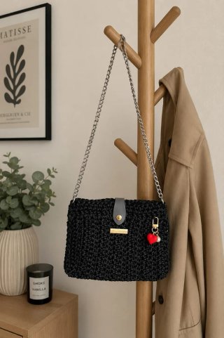 Bolso tejido hecho a mano blanco