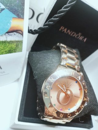 Reloj Pandora Dorado Multicolor