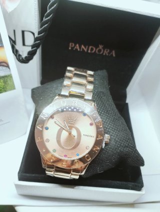 Reloj Pandora Dorado Multicolor
