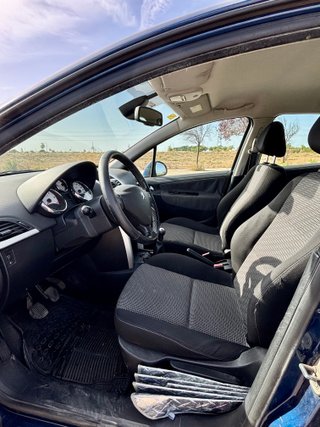 Peugeot 207 2010