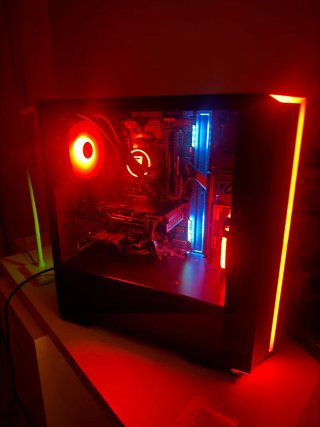 PC Sobremesa Negro