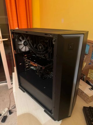 PC Sobremesa Negro