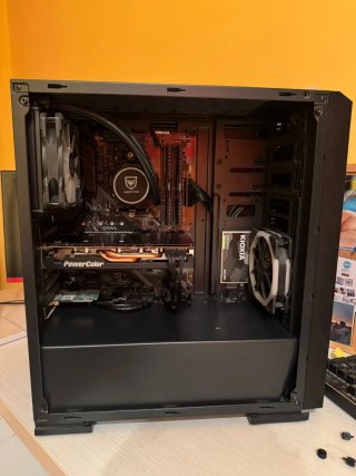 PC Sobremesa Negro
