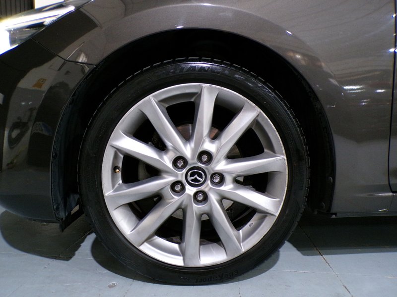Mazda 2017, foto 11